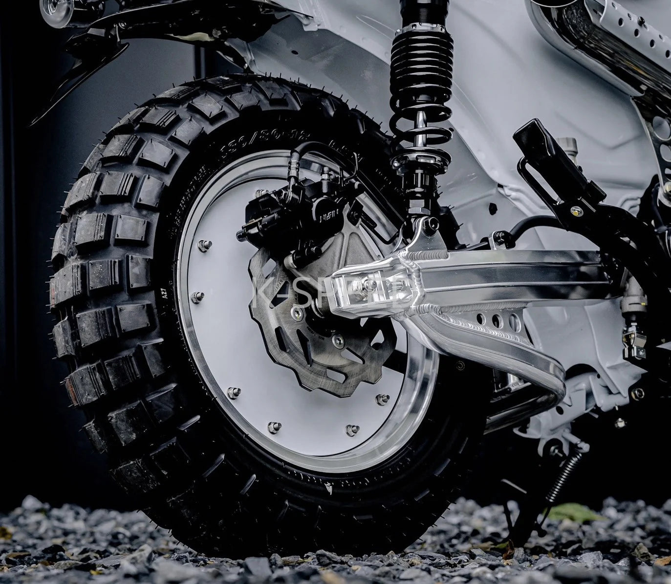 K-SPEED DX052 アルミスイングアーム for Dax125 - DOPE K-SPEED DX052 アルミスイングアーム for Dax125 - DOPE